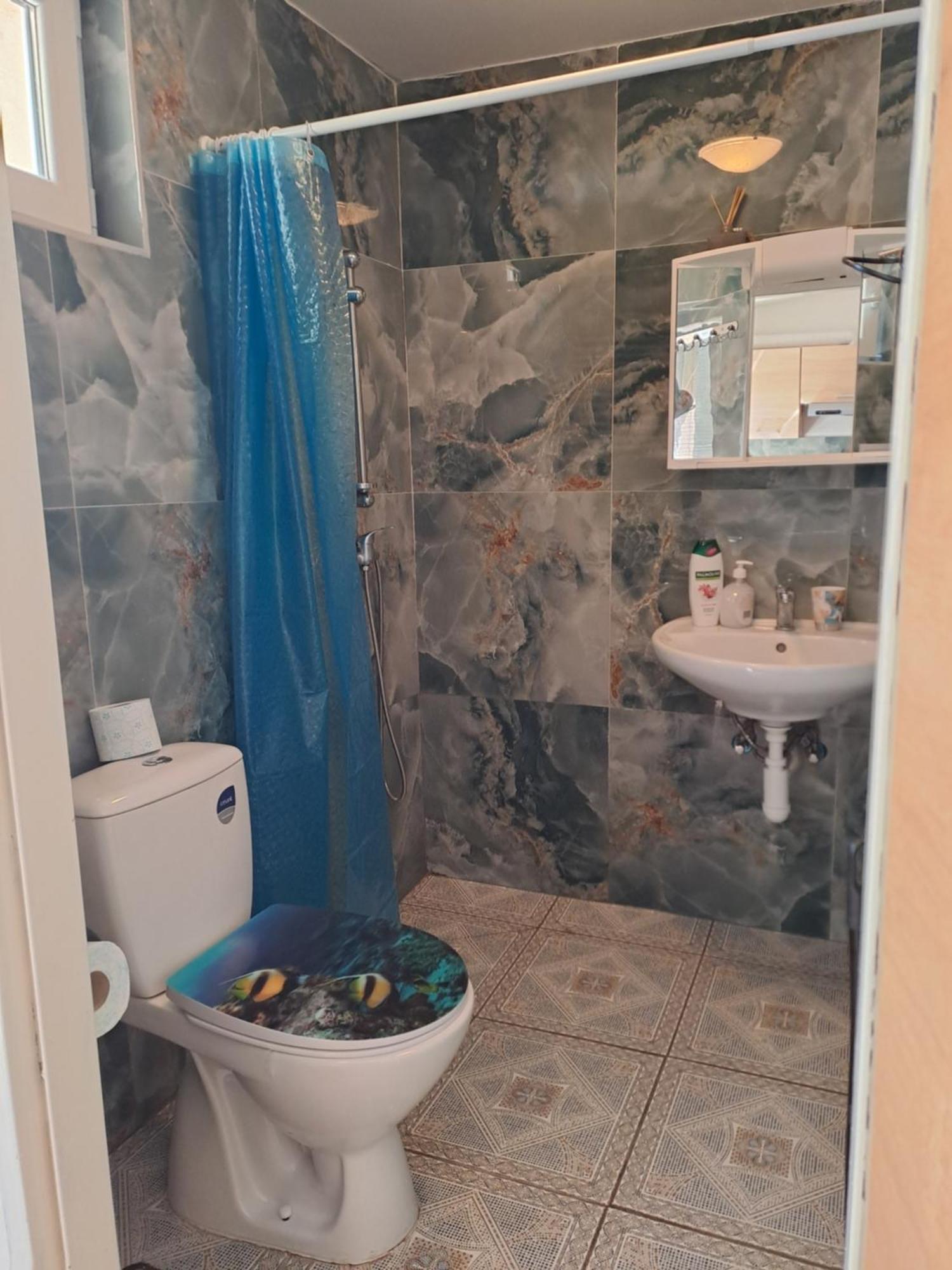 Nha Nghi Cho Cap Doi Va Gia Dinh Apartment Prague Phòng bức ảnh